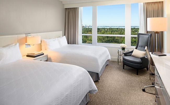 Fontainbleau - Bay View Guest Room Queen